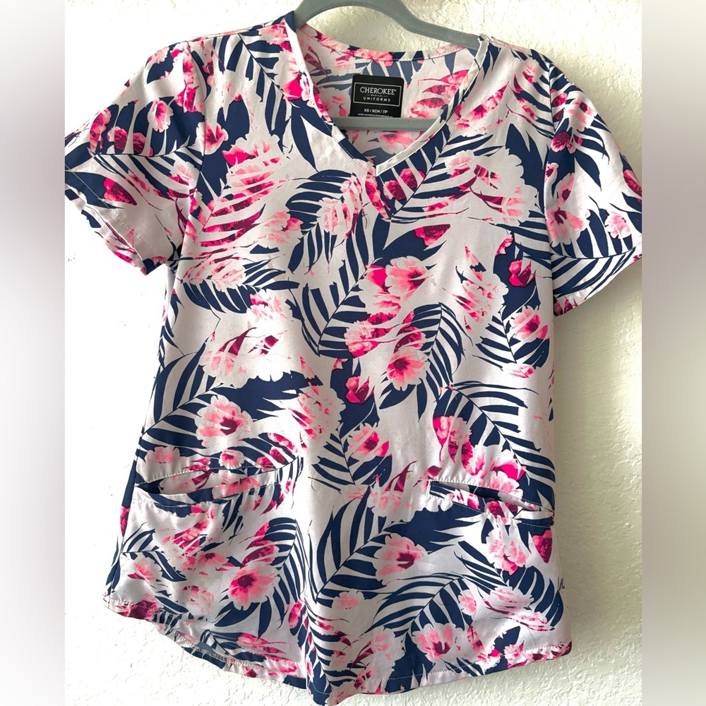 Scrub top